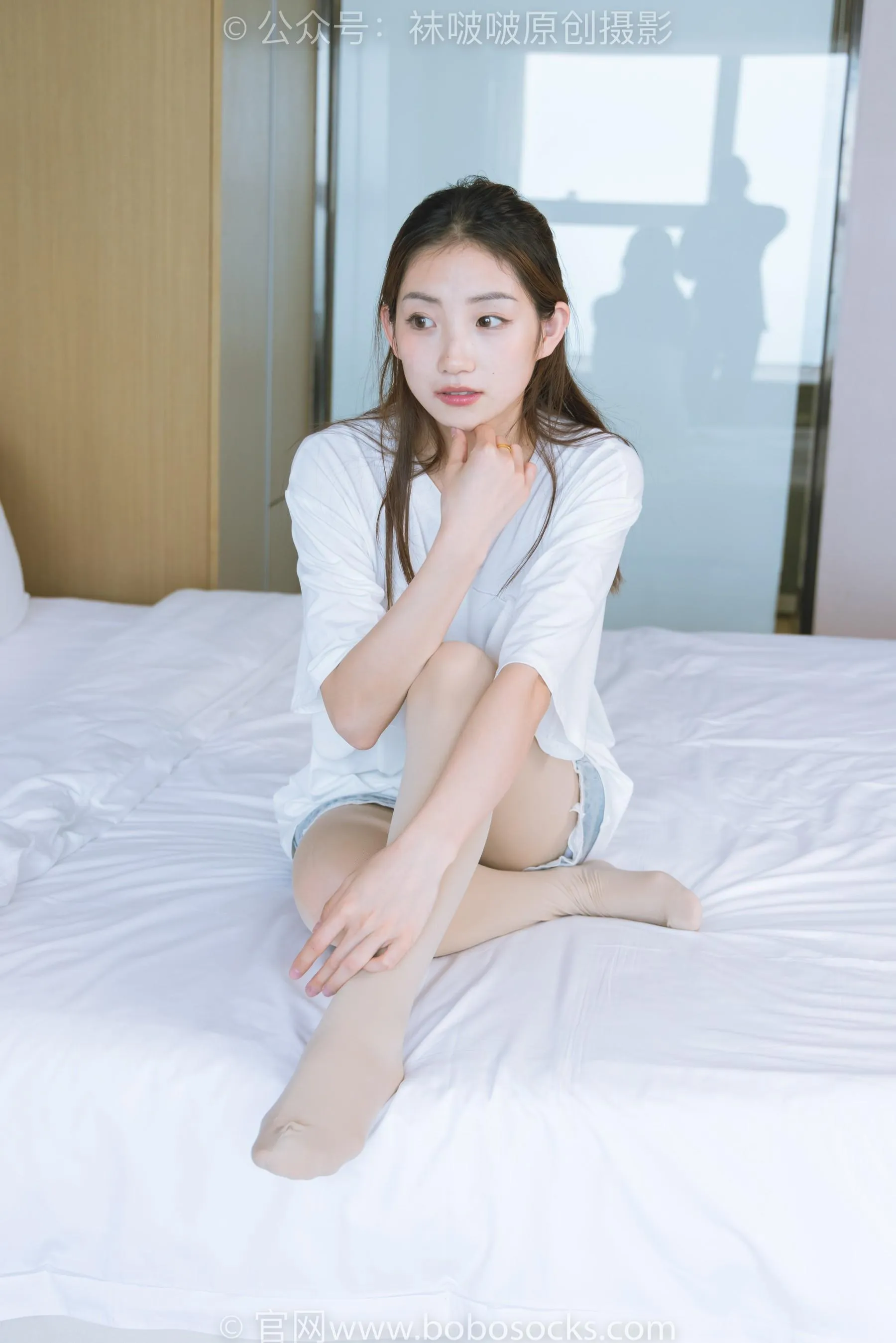 [BoBoSocks袜啵啵]NO.228 小沫-板鞋、厚肉丝、裸足 [90P]插图7